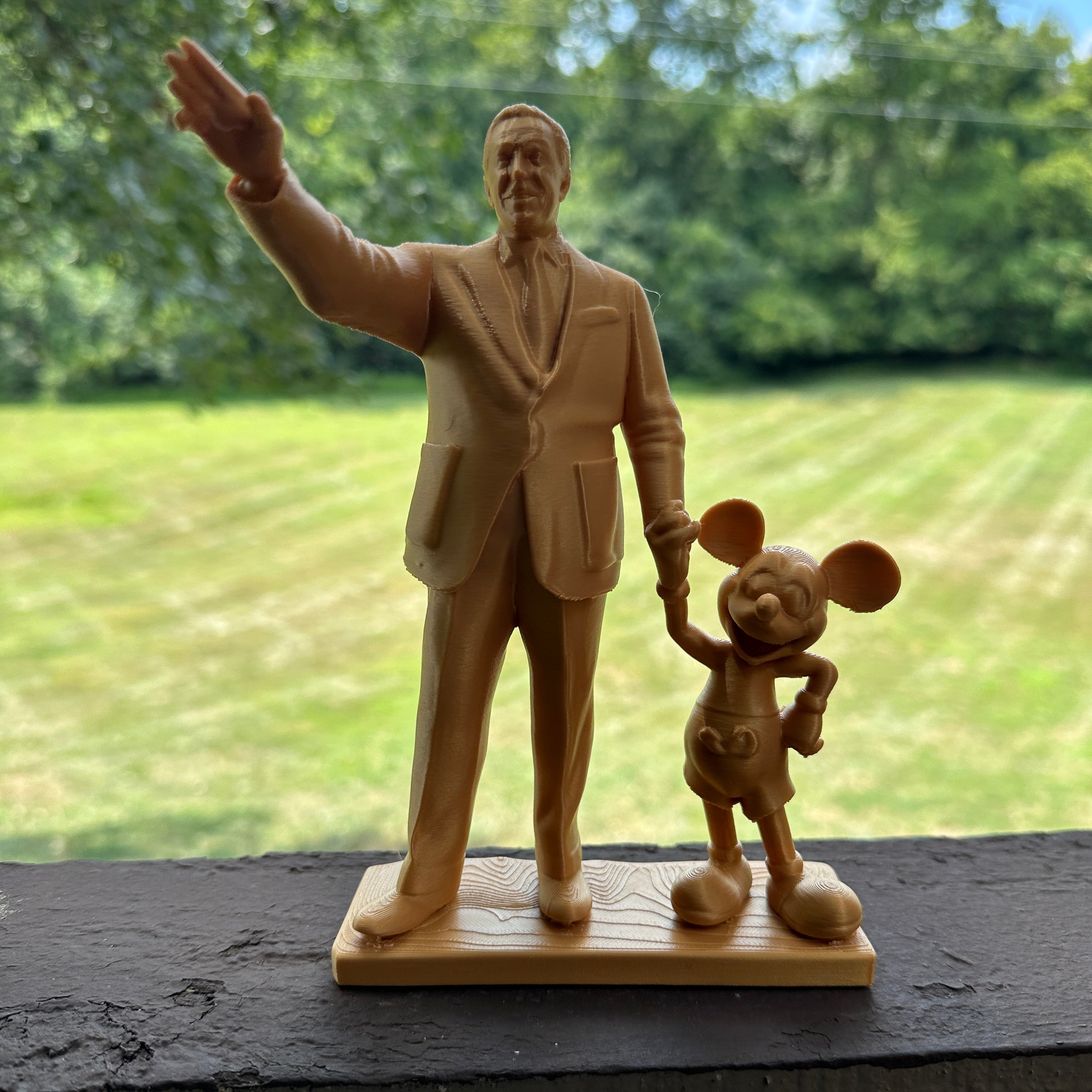 “Partners Statue” Theme Park Replica