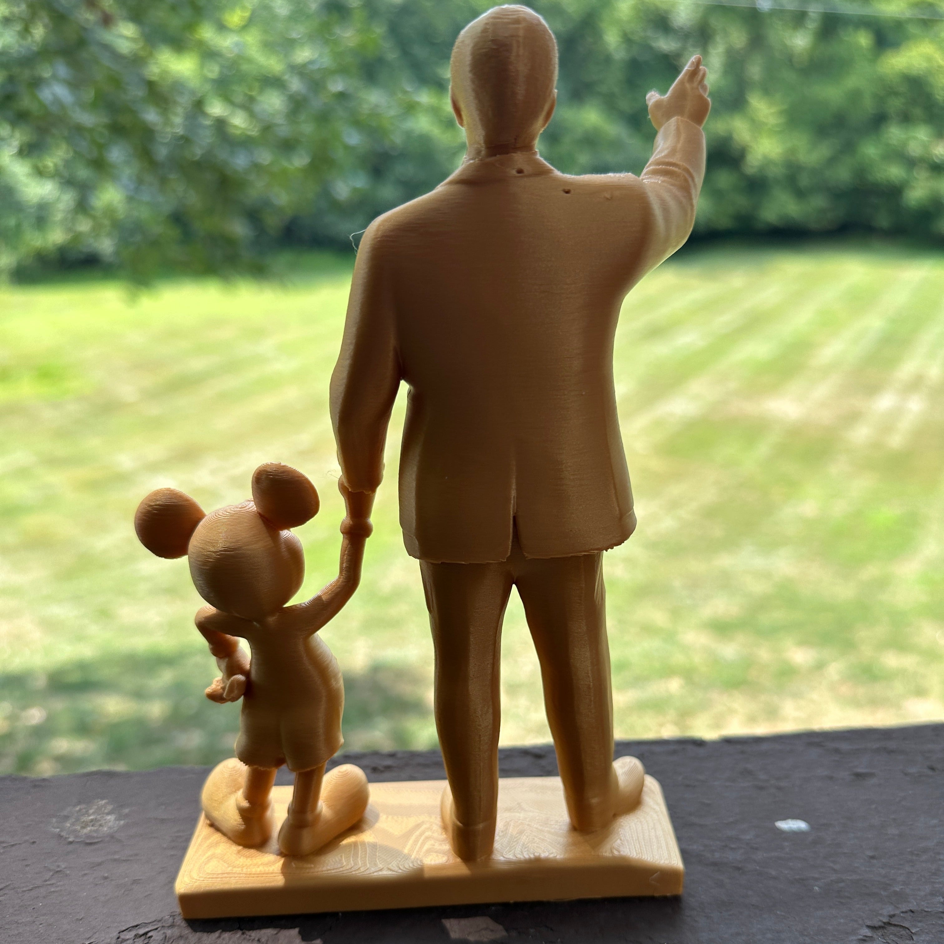 “Partners Statue” Theme Park Replica